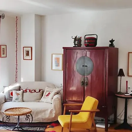 Apartment Authentic And Charming