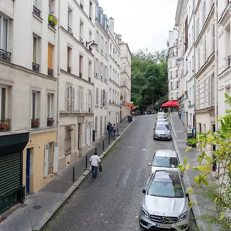 Authentic And Charming Apartman